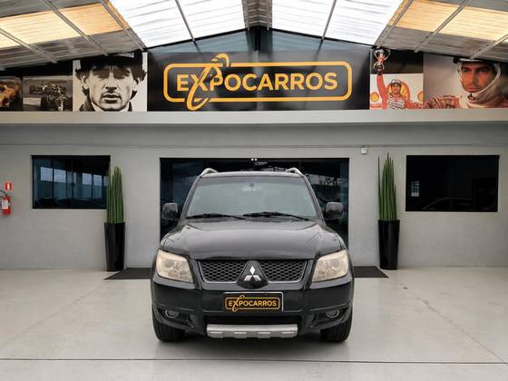 MITSUBISHI PAJERO TR4 2.0 4X4 16V 140CV FLEX 4P AUTOMÁTICO MITSUBISHI PAJERO TR4 2.0 4X4 16V 140CV FLEX 4P AUTOMÁTICO